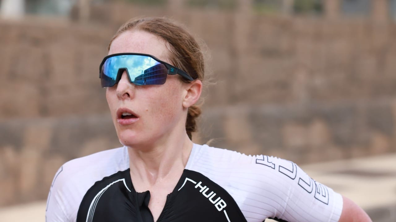 Jessica Learmonth IRONMAN 70.3 Lanzarote 2022 on the run