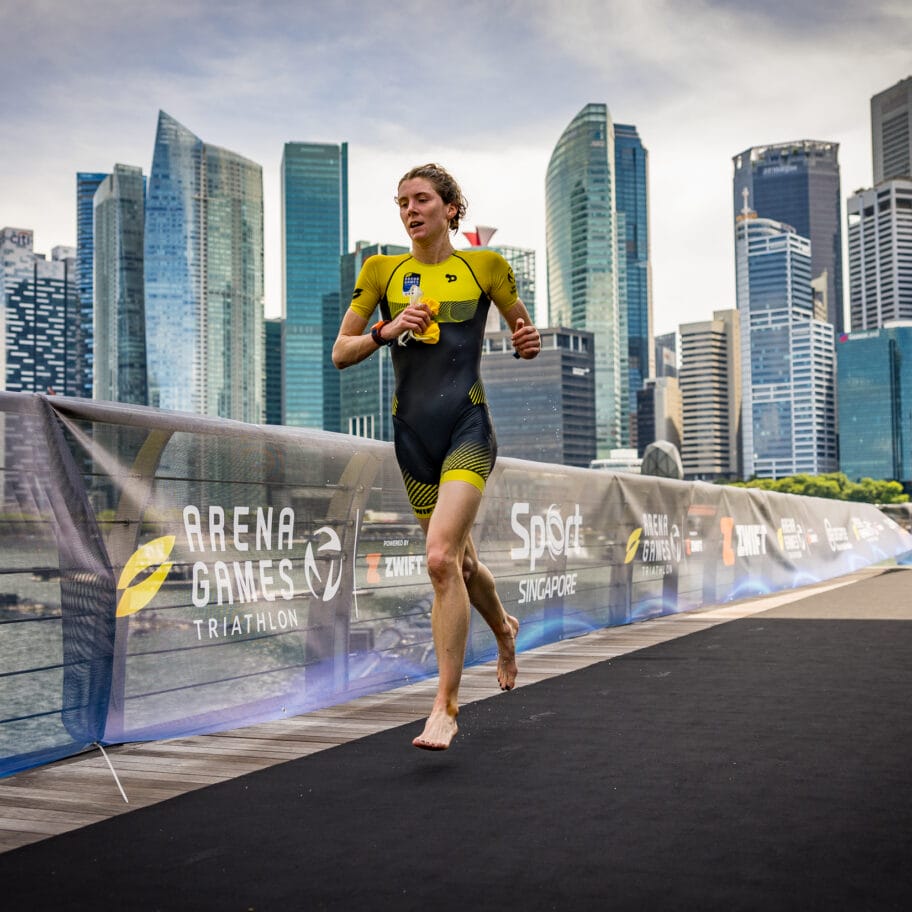 Arena Games Triathlon Finals Singapore - Beth Potter swim exit