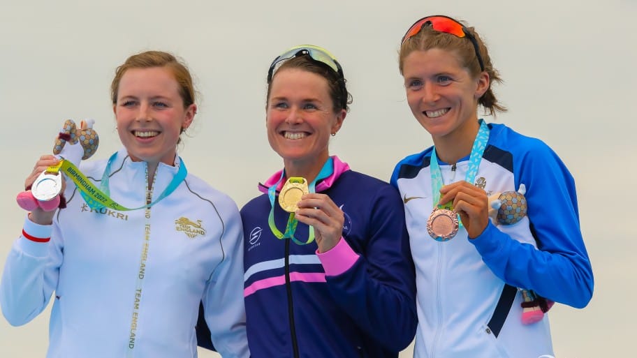 Flora Duffy Podium Commonwealth Games Triathlon Birmingham 2022