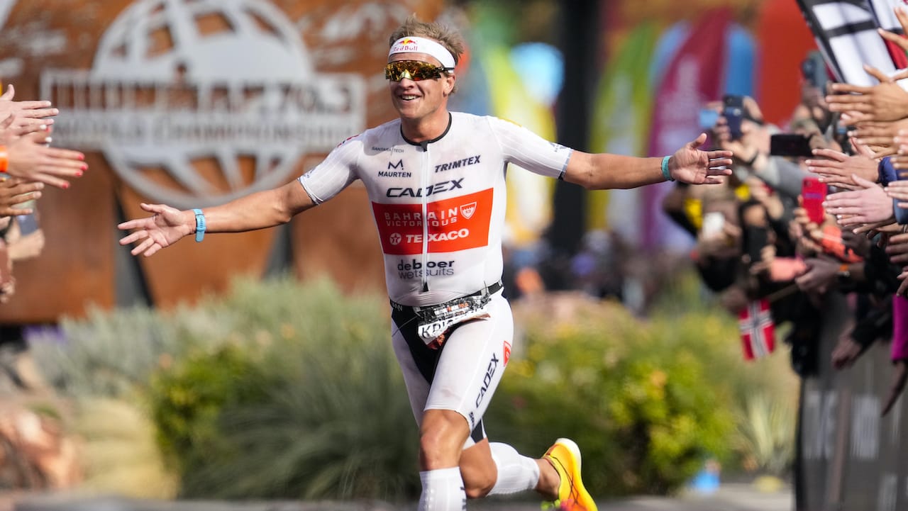 Kristian Blummenfelt finish line celebration IRONMAN 70.3 World Championship 2022