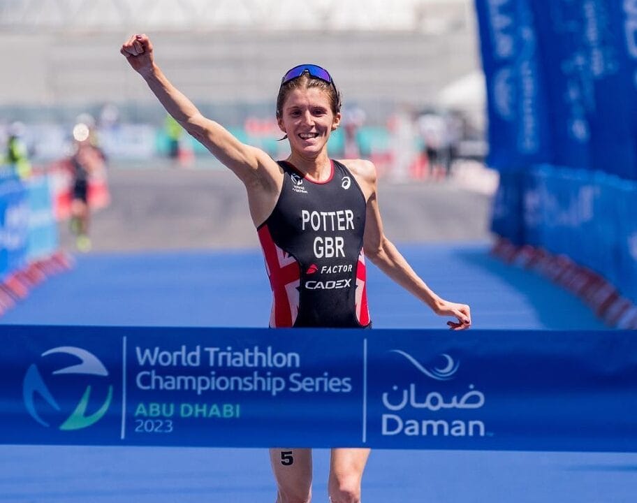 Beth Potter wins WTCS Abu Dhabi 2023 photo credit Tommy Zaferes World Triathlon