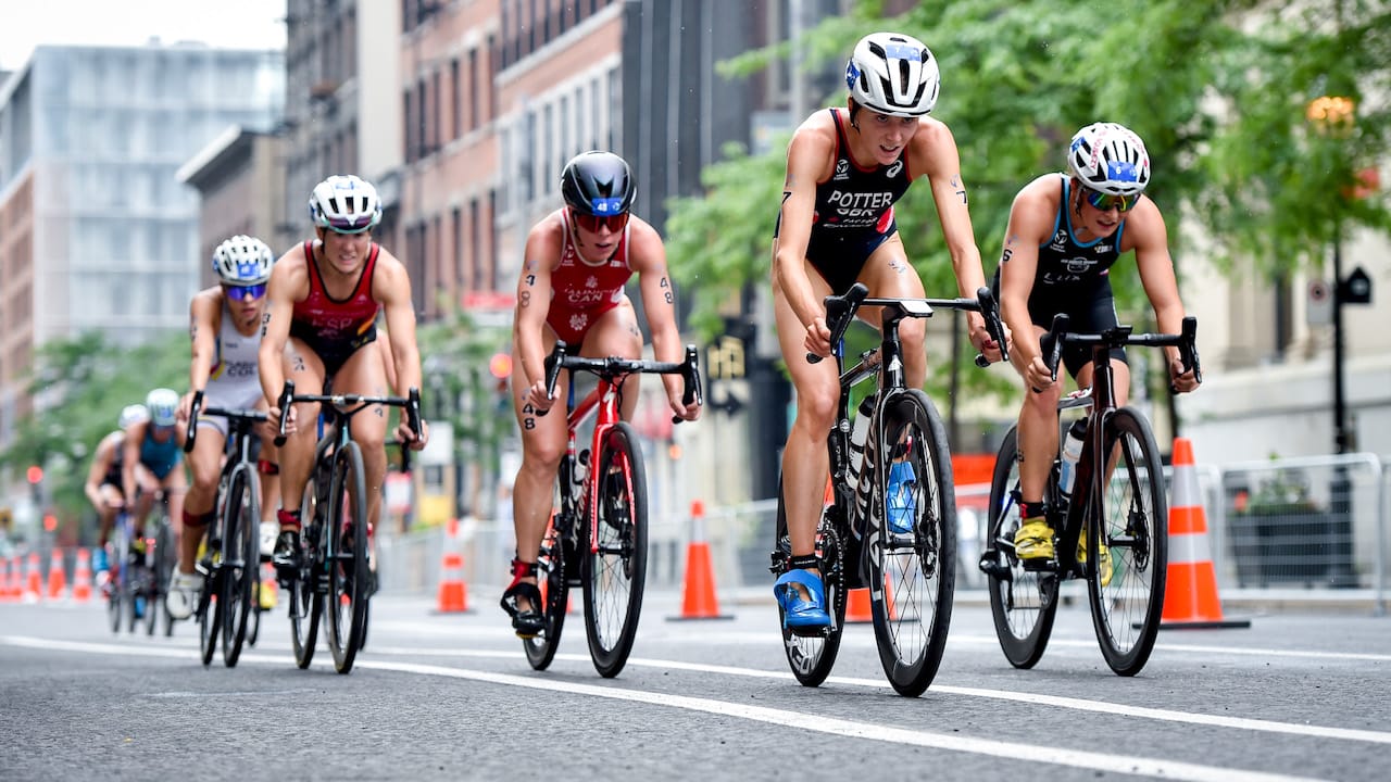 Bet Potter WTCS Montreal 2023 on bike