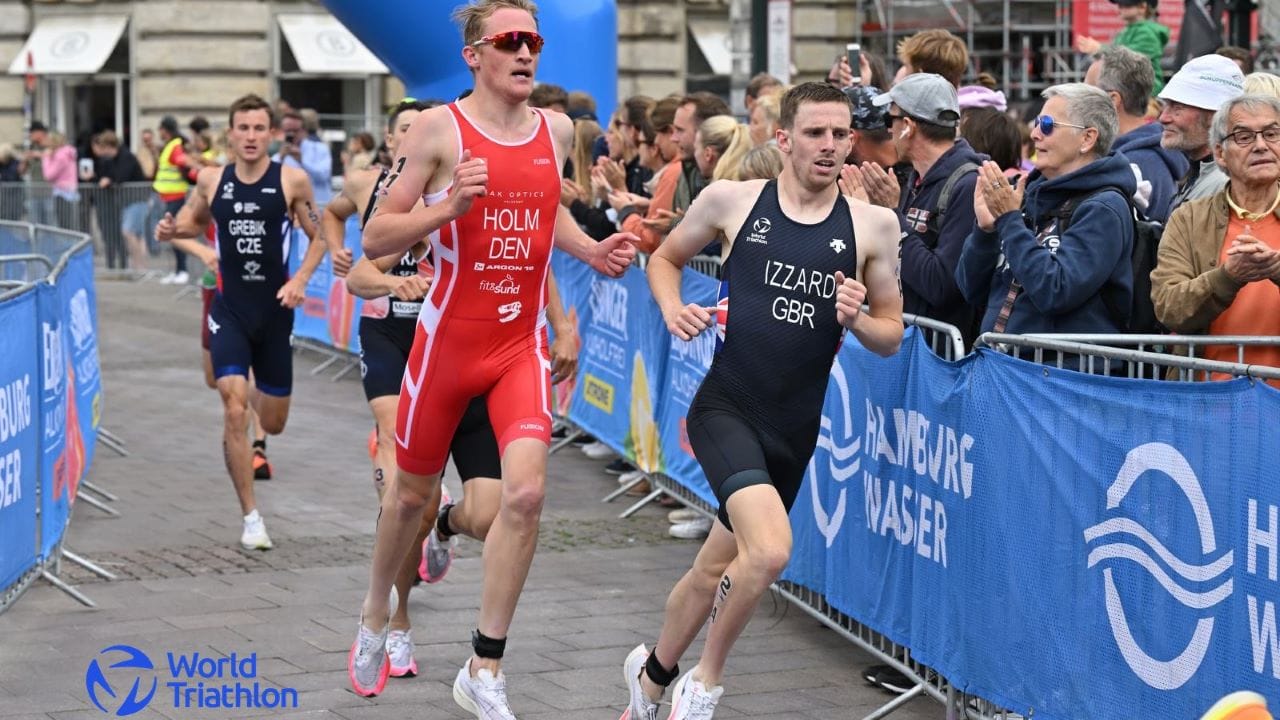 Barclay Izzard at WTCS Hamburg Mixed Relay 2022