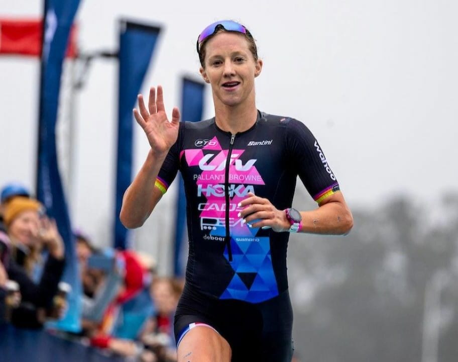 Emma Pallant-Browne finishing at T100 San Francisco 2024