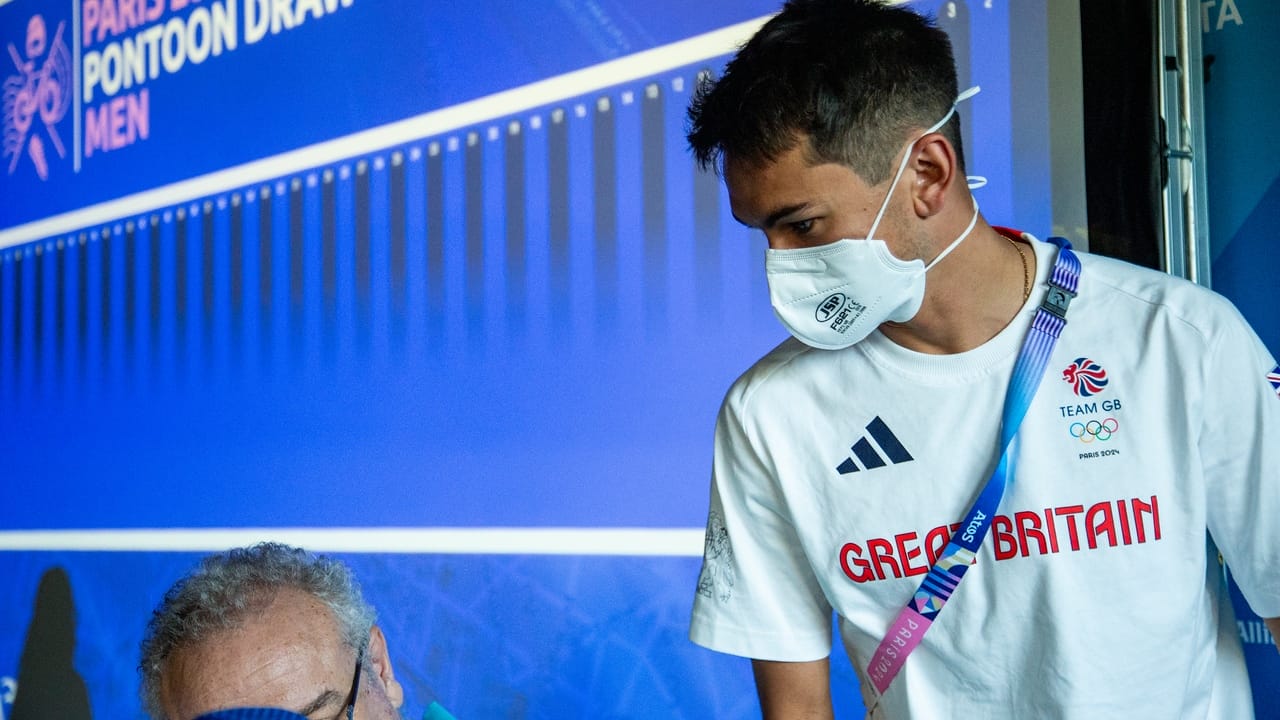 Alex Yee pontoon draw Paris Olympics 2024 photo credit Tommy Zaferes | World Triathlon