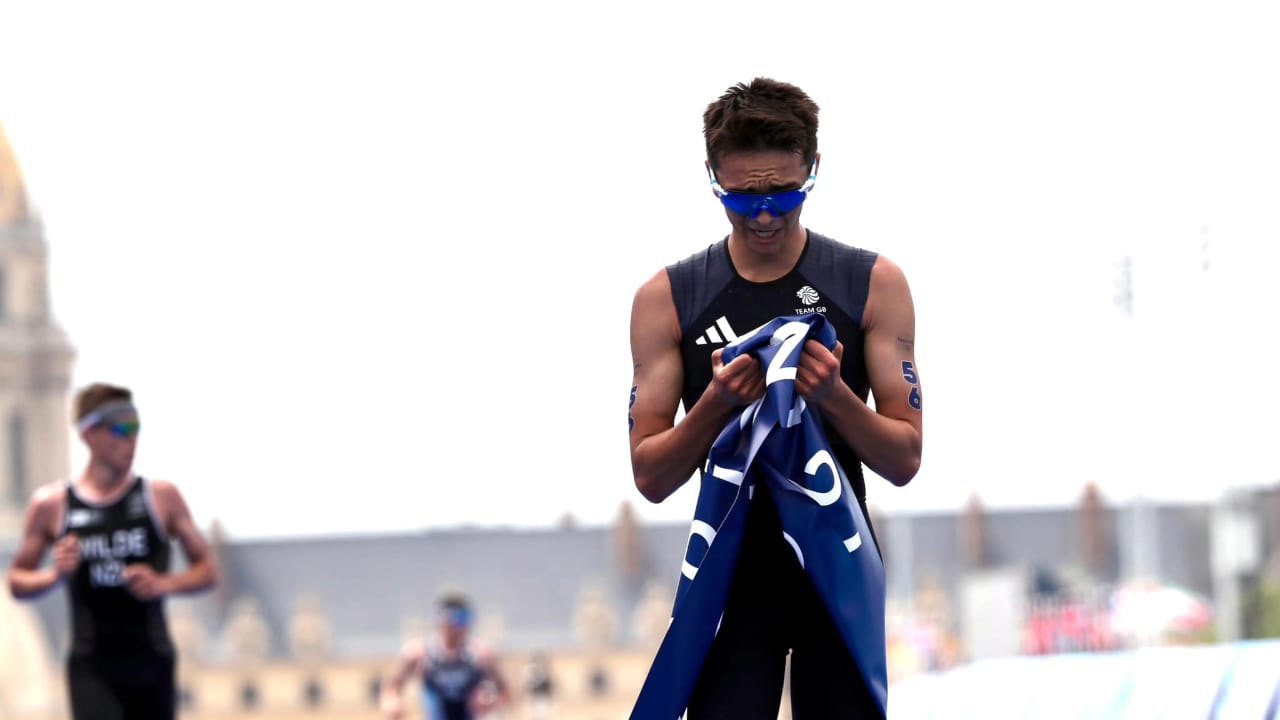 Alex Yee becomes the new Olympic champion at Paris 2024