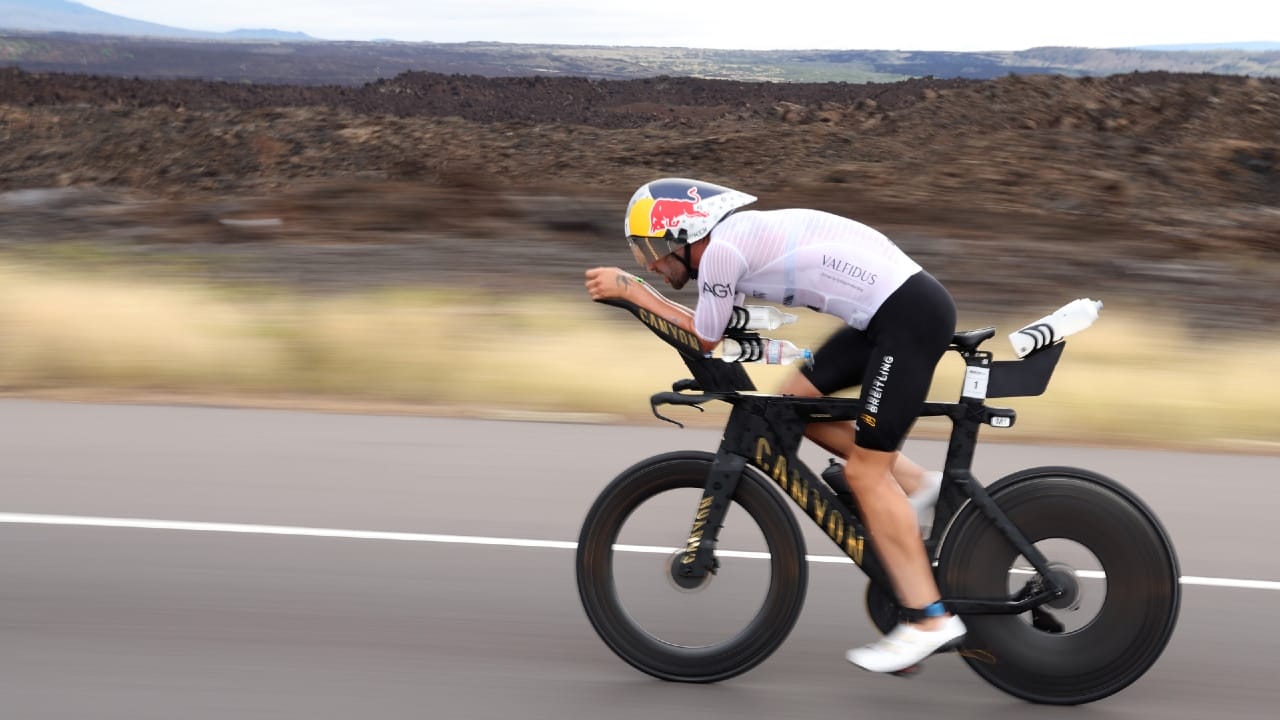 Sam Laidlow IRONMAN World Championship 2024 Kona bike [Photo credit: Getty Images for IRONMAN]