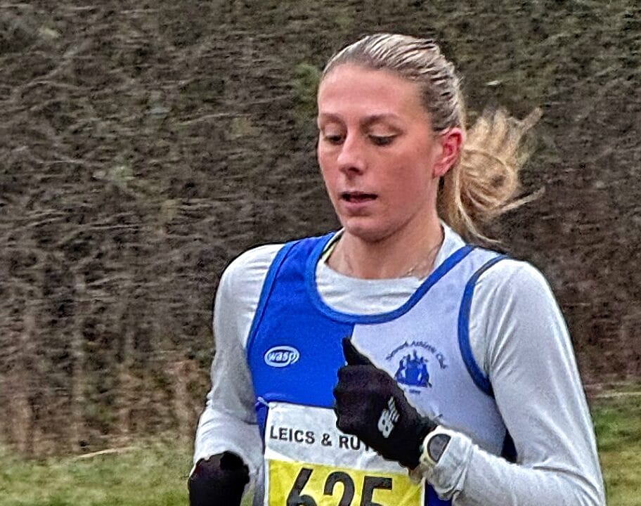 Olivia Mathias racing for Newark AC photo credit Duncan Shea-Simonds
