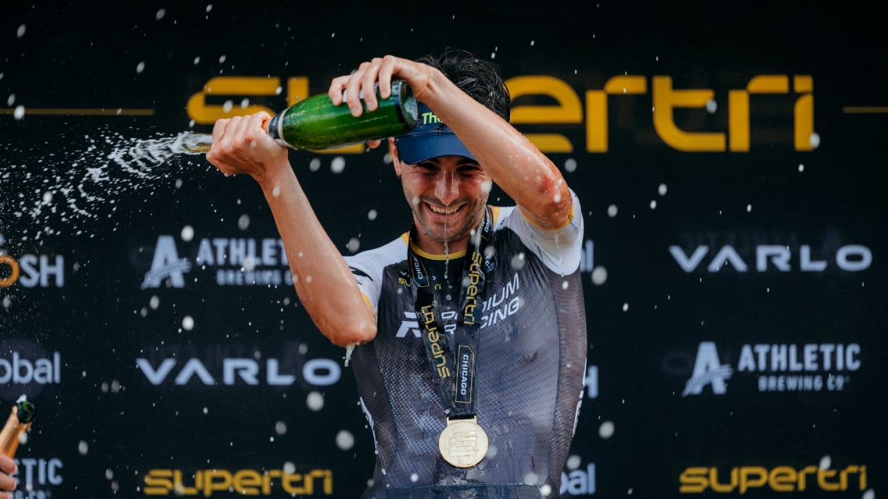 Alberto Gonzalez Garcia wins Supertri Chicago