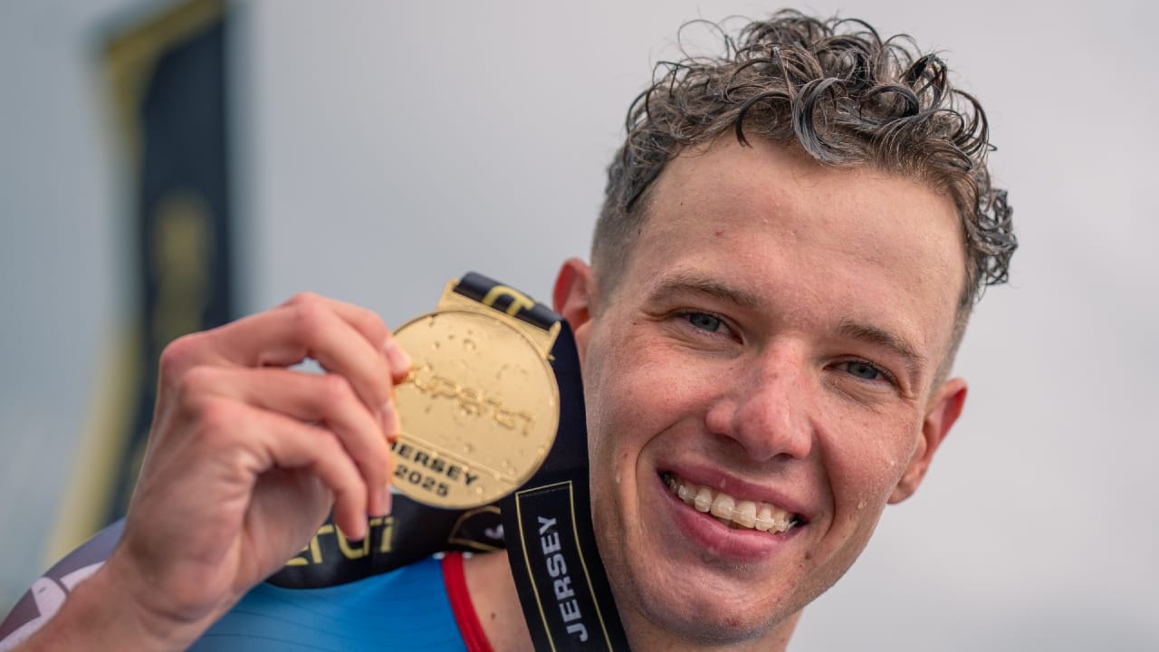 Csongor Lehmann medal Supertri Jersey win 2025