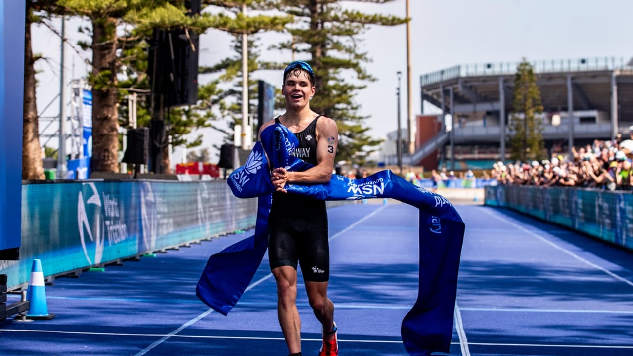 Oliver Conway wins u23 race wtcs wollongong 2025